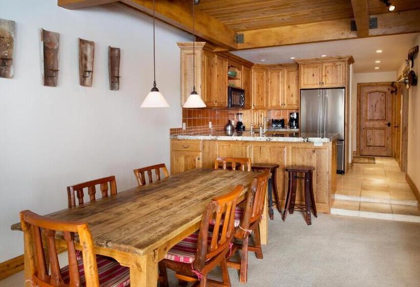 شقة غرفتين, The Gant