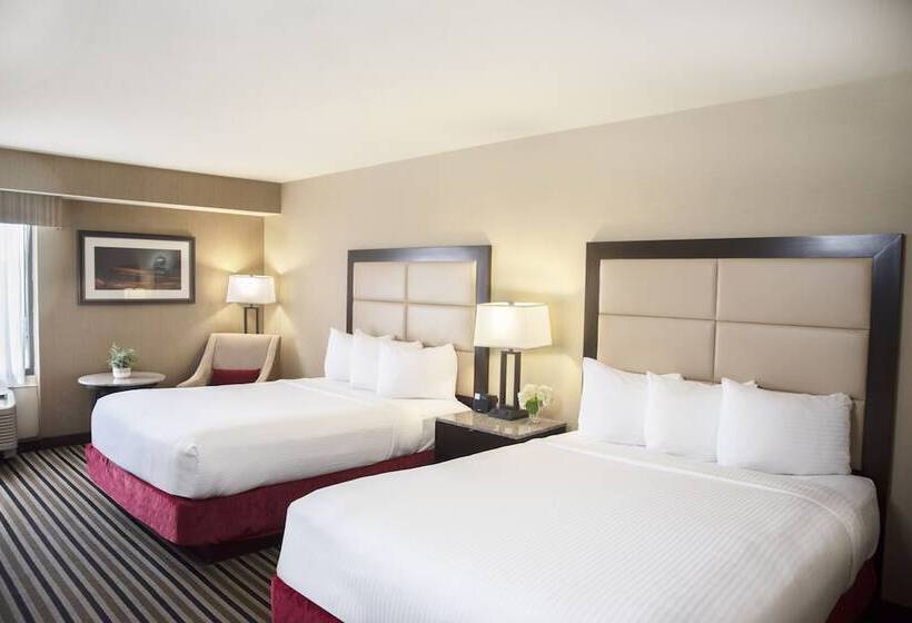 חדר קלאב, The Madison Concourse