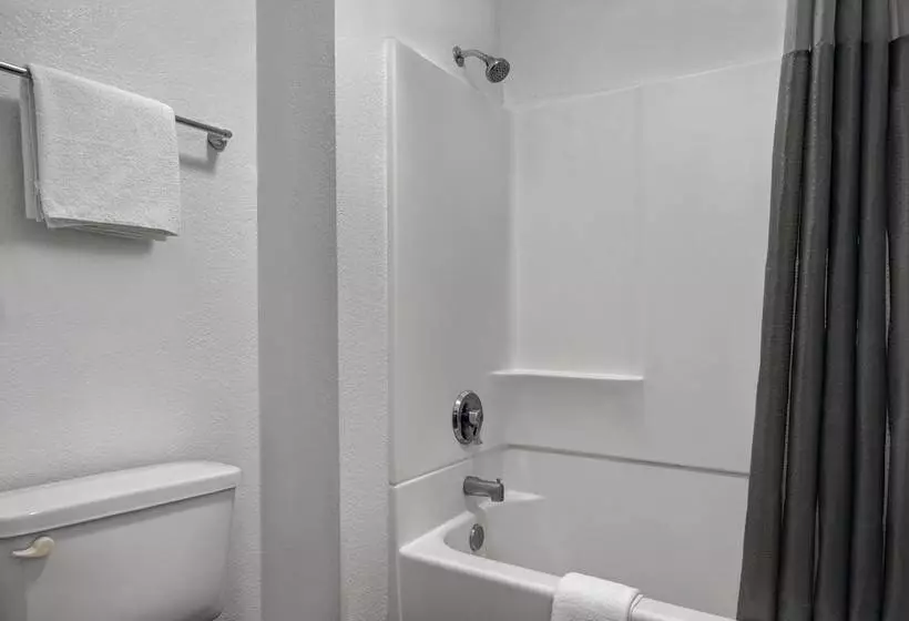 اتاق استاندارد با 2 تخت دوبل, Motel 6marina, Ca  Monterey