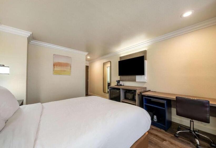 Номер Стандарт, Comfort Inn Gilroy