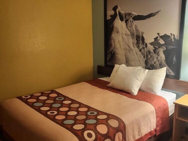 غرفة قياسية لذوى الاحتياجات الخاصة, Super 8 By Wyndham Raton