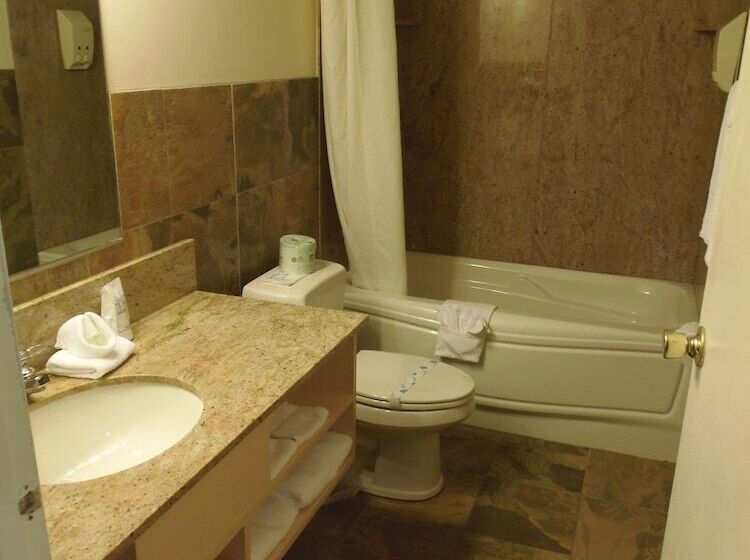 家庭套房, Surfside On The Lake