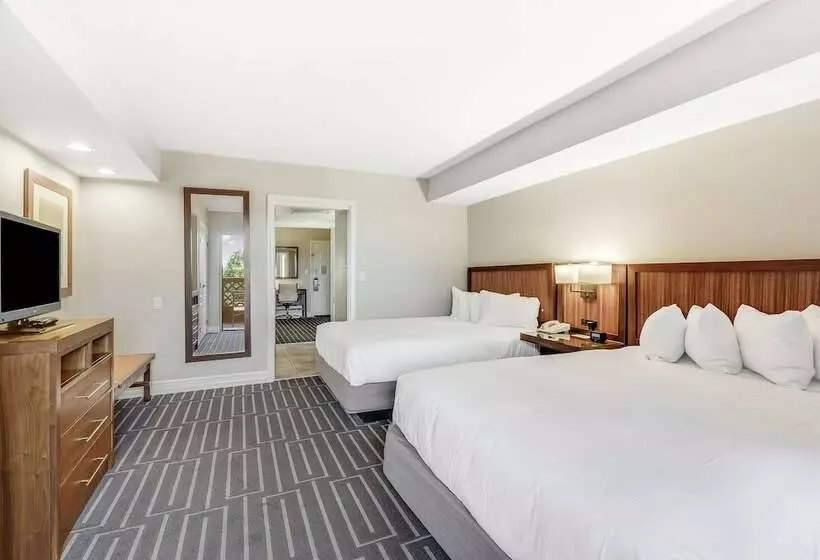 ２ダブルベッドのスタンダードルーム, Hilton Phoenix Tapatio Cliffs Resort