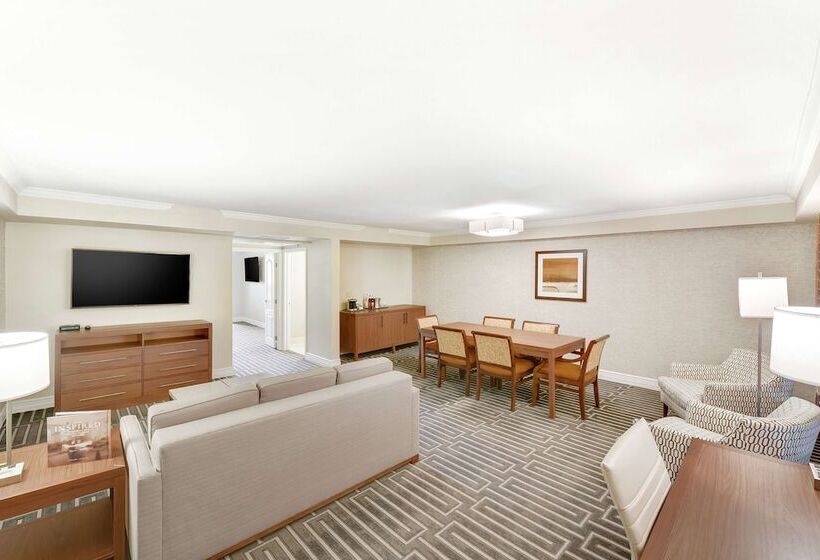 スイート, Hilton Phoenix Tapatio Cliffs Resort