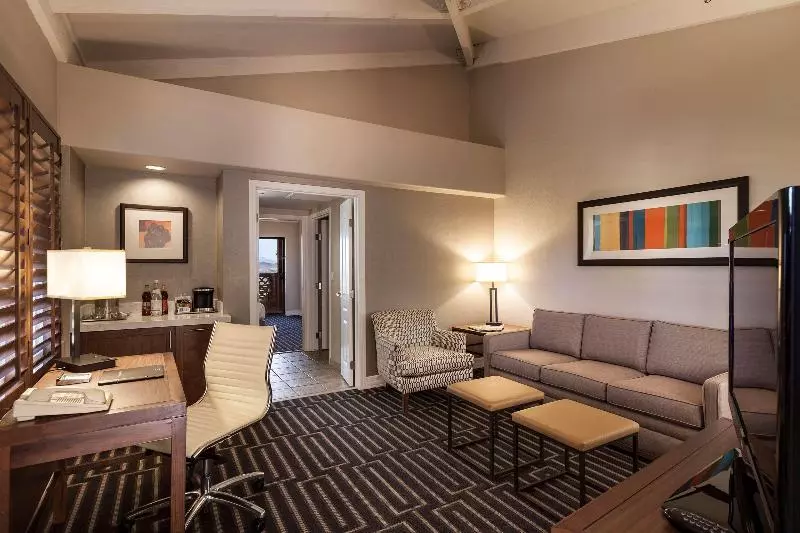 景色の見えるスイートルーム, Hilton Phoenix Tapatio Cliffs Resort