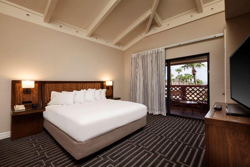 可观景的套房, Hilton Phoenix Tapatio Cliffs Resort