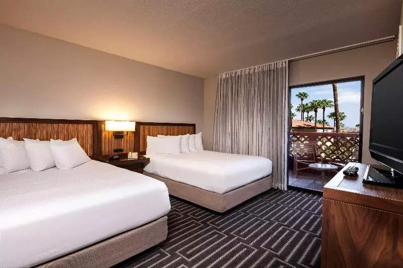 景色の見えるスイートルーム, Hilton Phoenix Tapatio Cliffs Resort