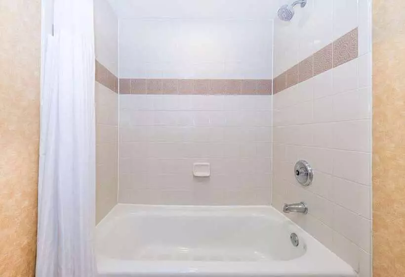 キングサイズベッドのスイートルーム, Hilton Phoenix Tapatio Cliffs Resort