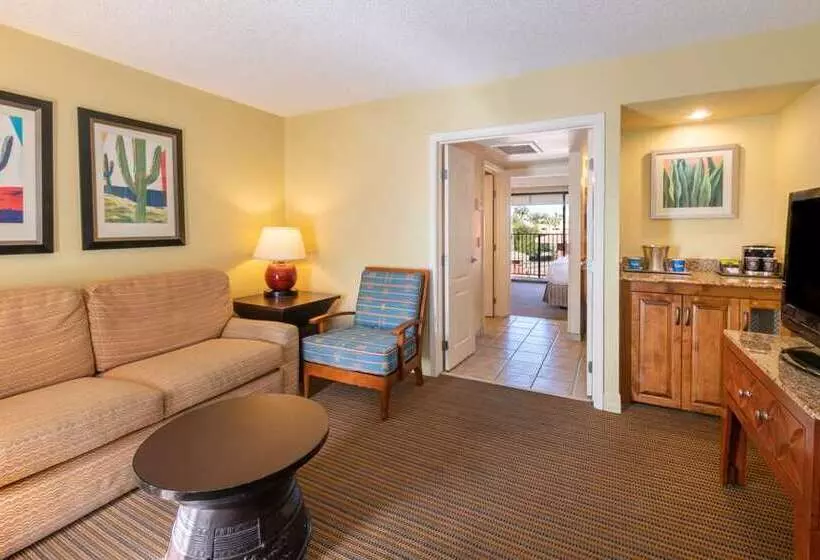 キングサイズベッドのスイートルーム, Hilton Phoenix Tapatio Cliffs Resort