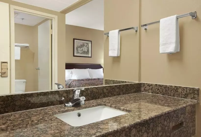 スイート, Days Inn By Wyndham Hagerstown I 70