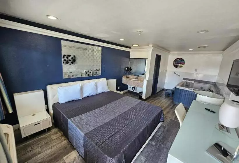 اتاق استاندارد با تخت بزرگ, Flamingo Inn