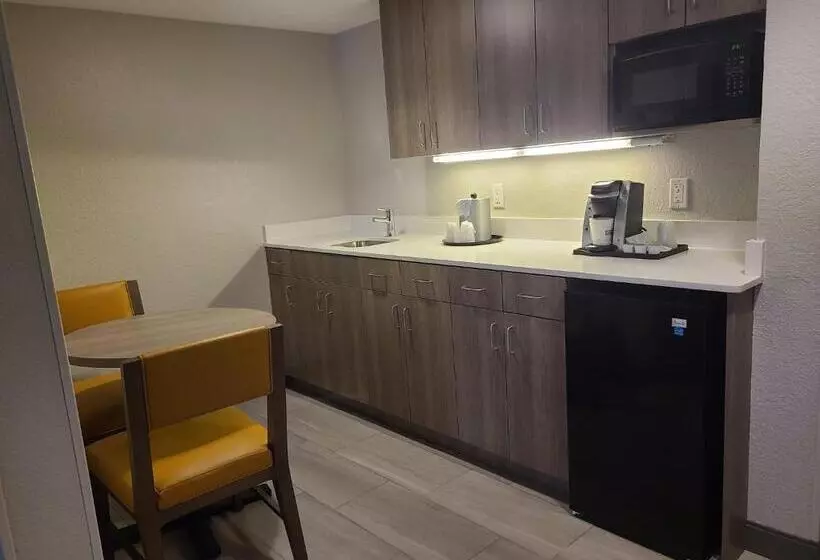 スイート, Holiday Inn Express Fort Lauderdale North   Executive Airport, An Ihg