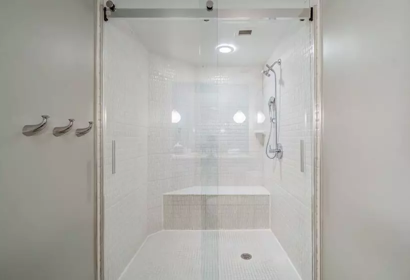 身障者適用スイートルーム, Indigo Atlanta Vinings, An Ihg