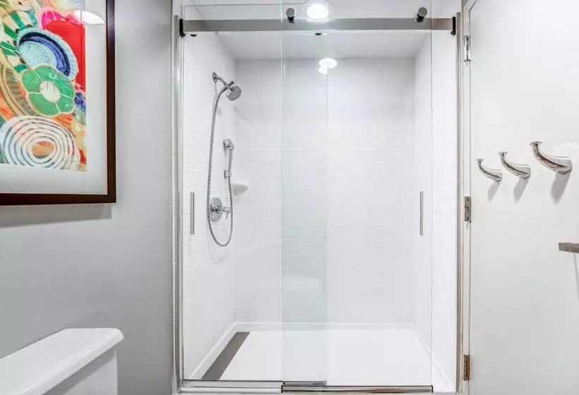 キングサイズベッドのエクゼクティブルーム, Indigo Atlanta Vinings, An Ihg
