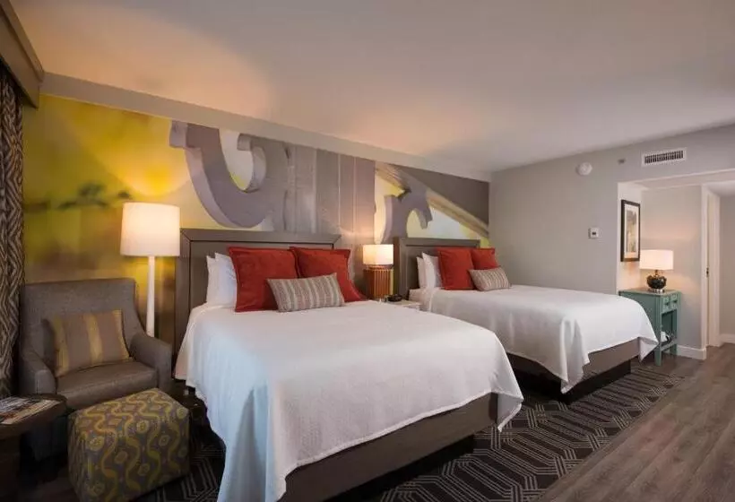 プールビュースタンダードルーム, Indigo Atlanta Vinings, An Ihg