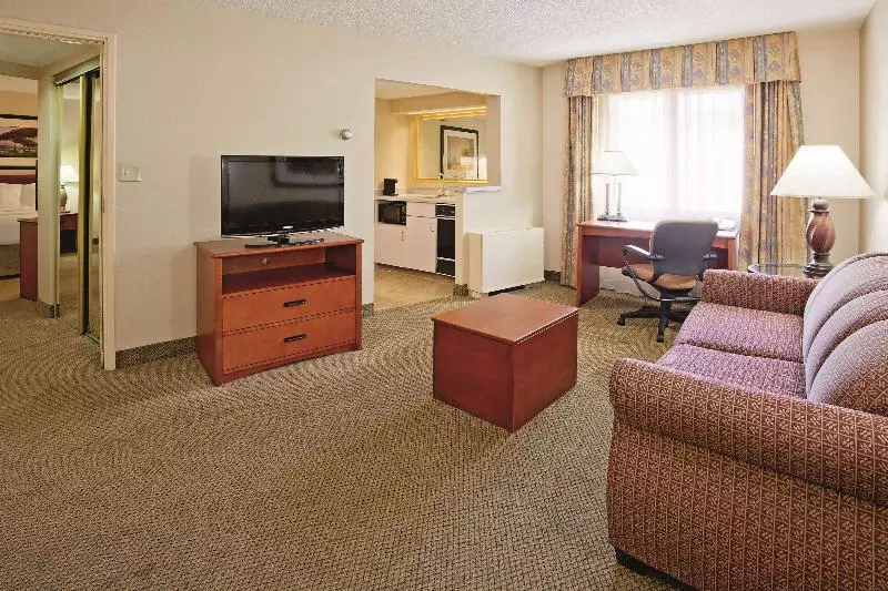 Deluxe Suite King Bed, La Quinta By Wyndham Appleton College Avenue