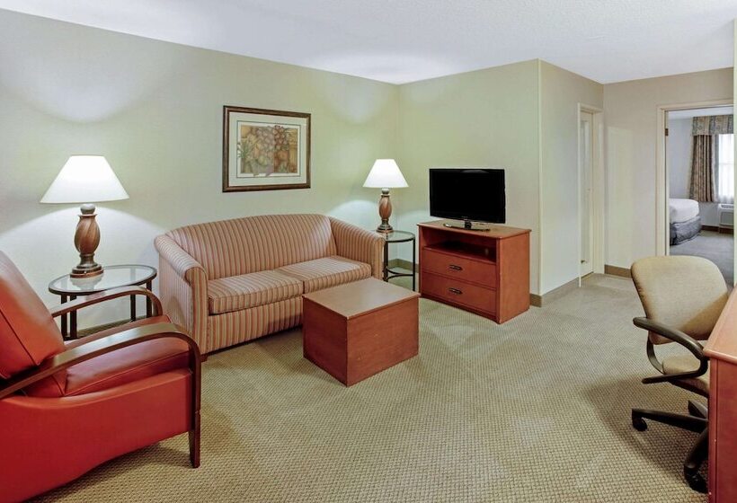 Люкс Кровать Кинг, La Quinta By Wyndham Appleton College Avenue