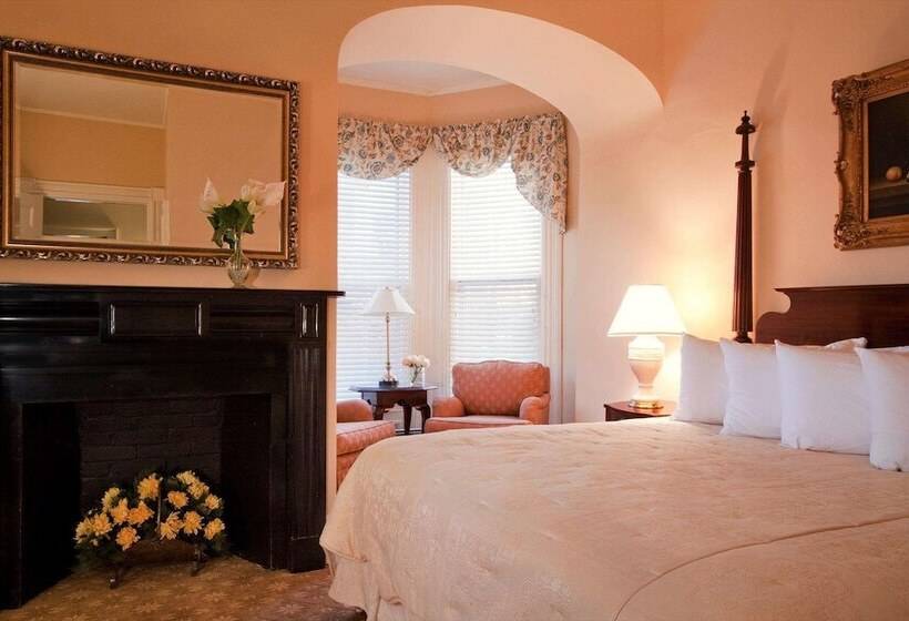 جناح, Middlebury Inn