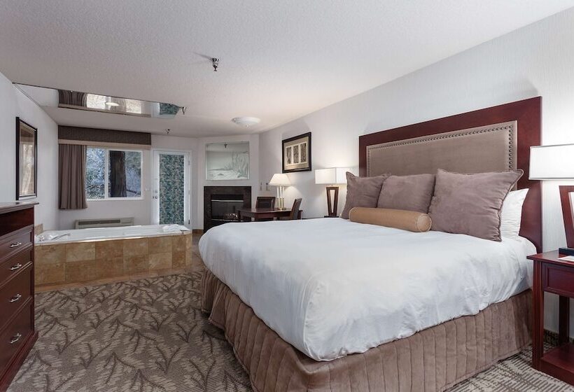 Deluxe люкс с видом на реку, Shilo Inn Suites Hotel   Bend