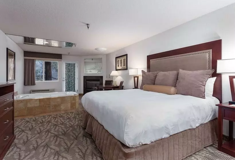 سوئیت دولوکس با چشم‌انداز رودخانه, Shilo Inn Suites Hotel   Bend