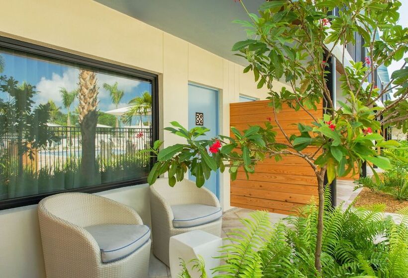 اتاق استاندارد با تخت دو نفره بزرگ, The Gates Hotel Key West
