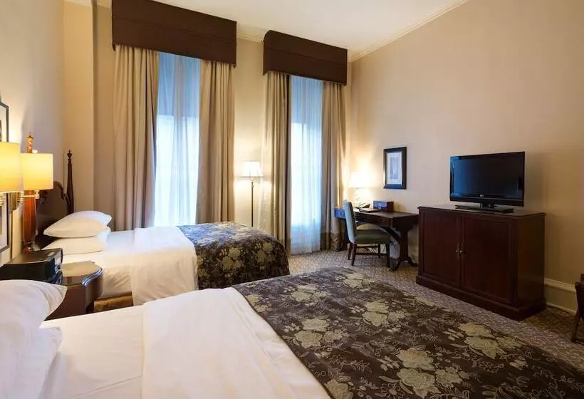 اتاق استاندارد با 2 تخت دوبل, The Pfister