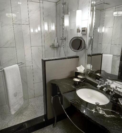 חדר סטנדרט שתי מיטות זוגיות, The Pfister