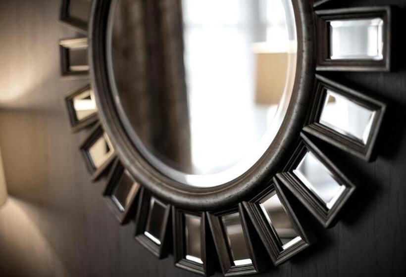 חדר סטנדרט עם מיטת קינג, The Pfister