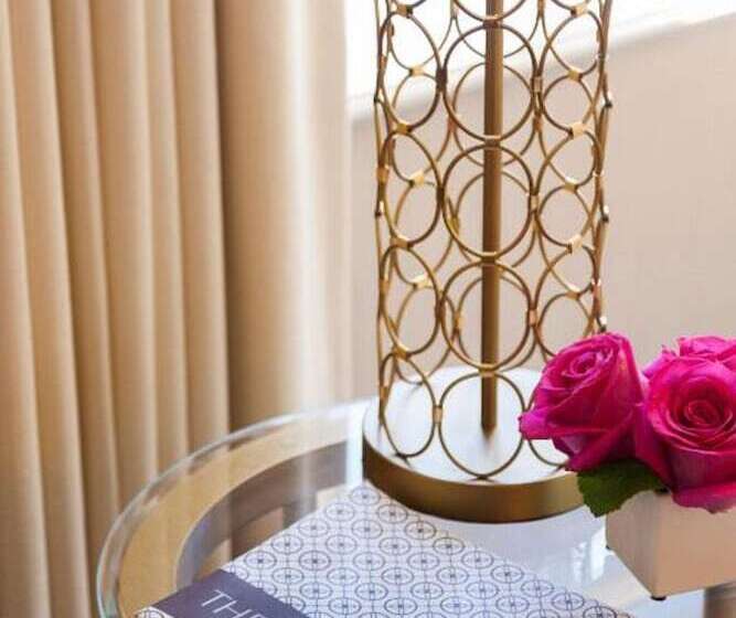 行政套房, The Rittenhouse