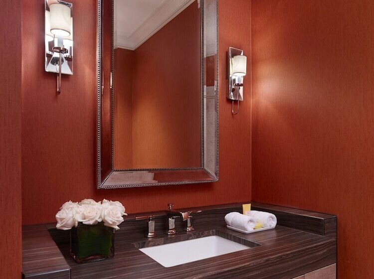 带大床的套房, The Rittenhouse