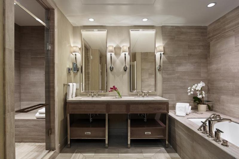 标准间, The Rittenhouse