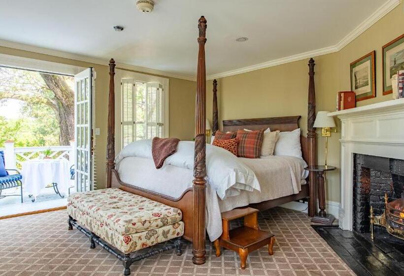 キングサイドベッドのスタンダードワンルーム, The Willcox