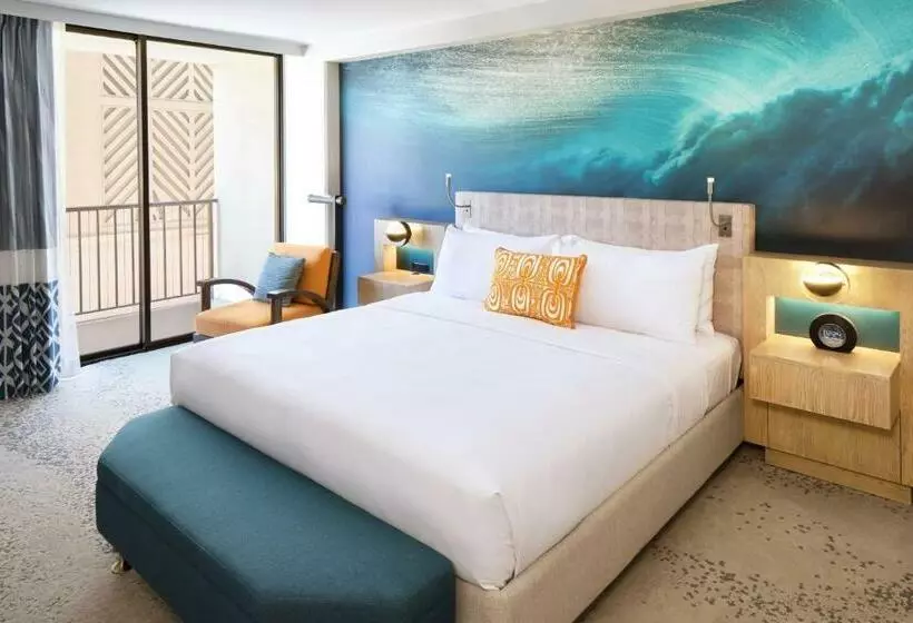 اتاق استاندارد با تخت بزرگ, Outrigger Waikiki Beachcomber