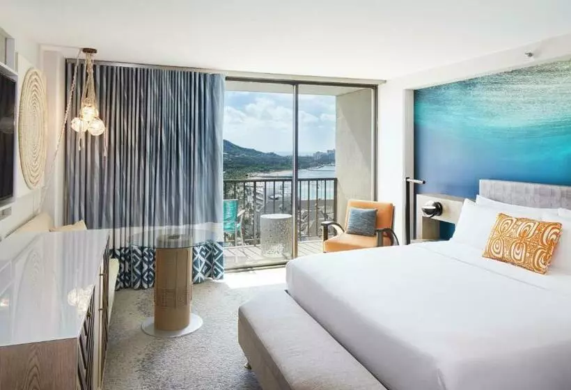 اتاق لوکس با تخت بزرگ, Outrigger Waikiki Beachcomber