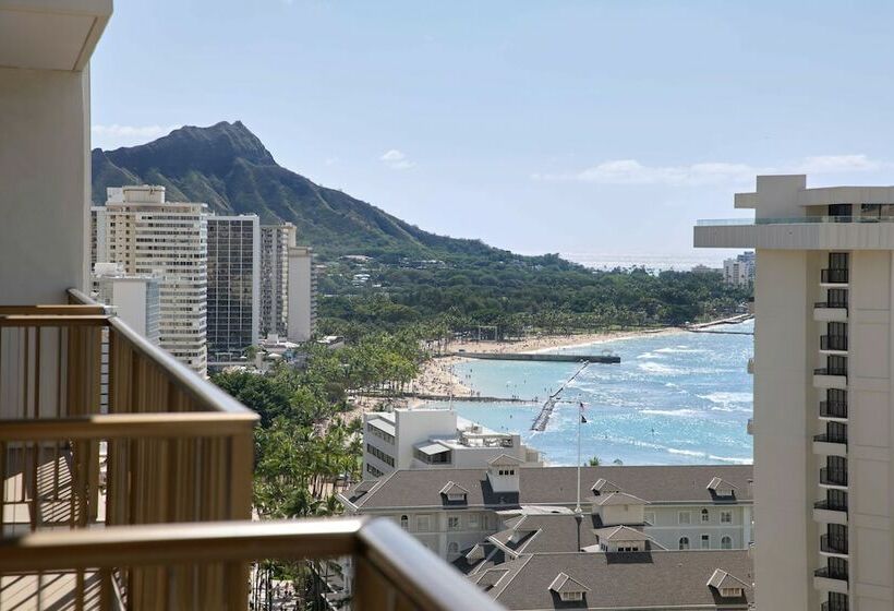 Номер Deluxe Вид на Море, Outrigger Waikiki Beachcomber