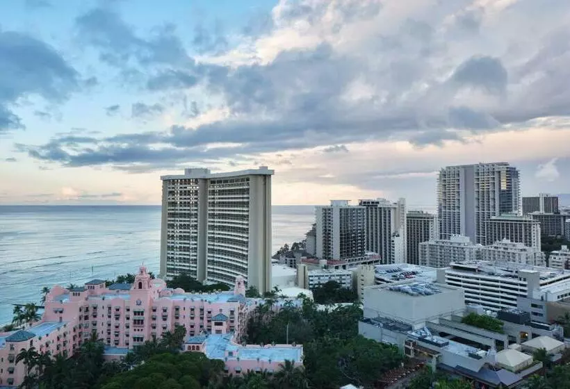 سوئیت با تخت بزرگ, Outrigger Waikiki Beachcomber