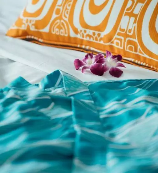 اتاق استاندارد با تخت بزرگ برای معلولان, Outrigger Waikiki Beachcomber