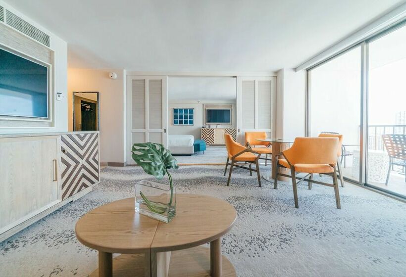 Люкс Вид на Море, Outrigger Waikiki Beachcomber