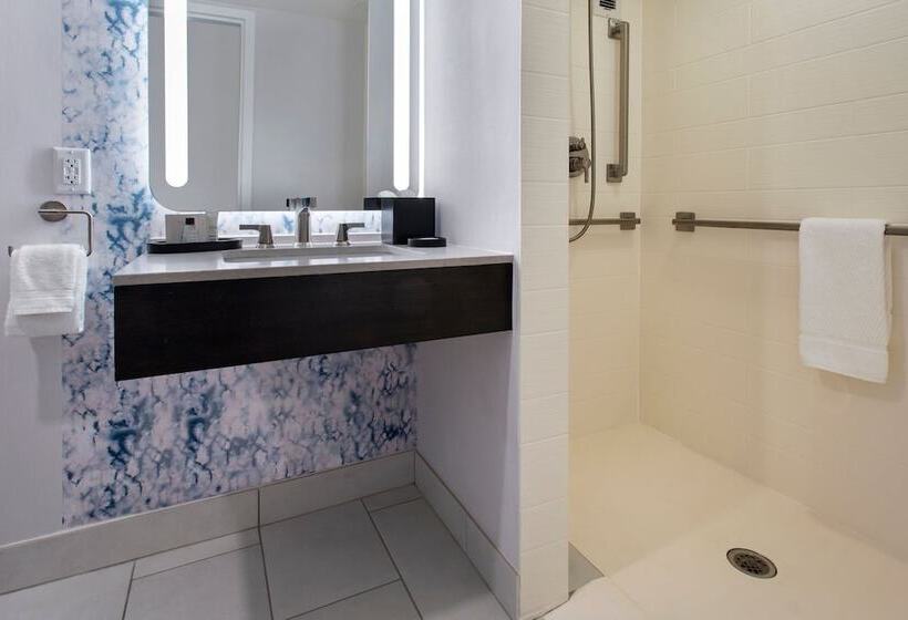 غرفة قياسية سرير مزدوج, Westchester Marriott