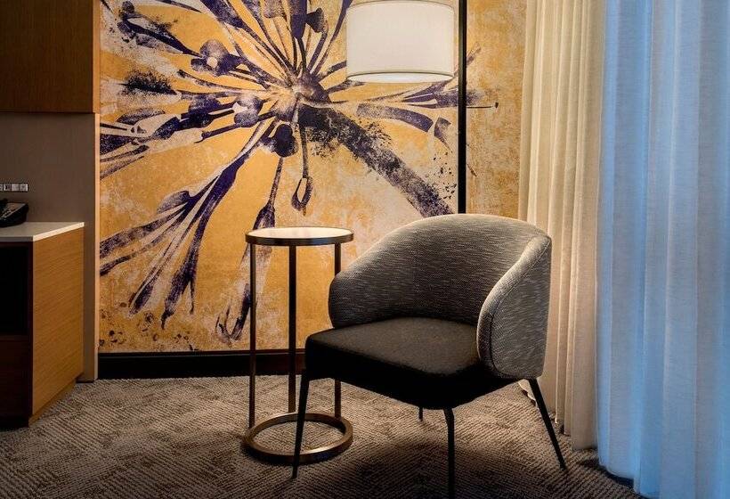 غرفه قياسيه سريرين مزدوجين, Westchester Marriott