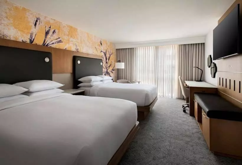 ２ダブルベッドのスタンダードルーム, Westchester Marriott