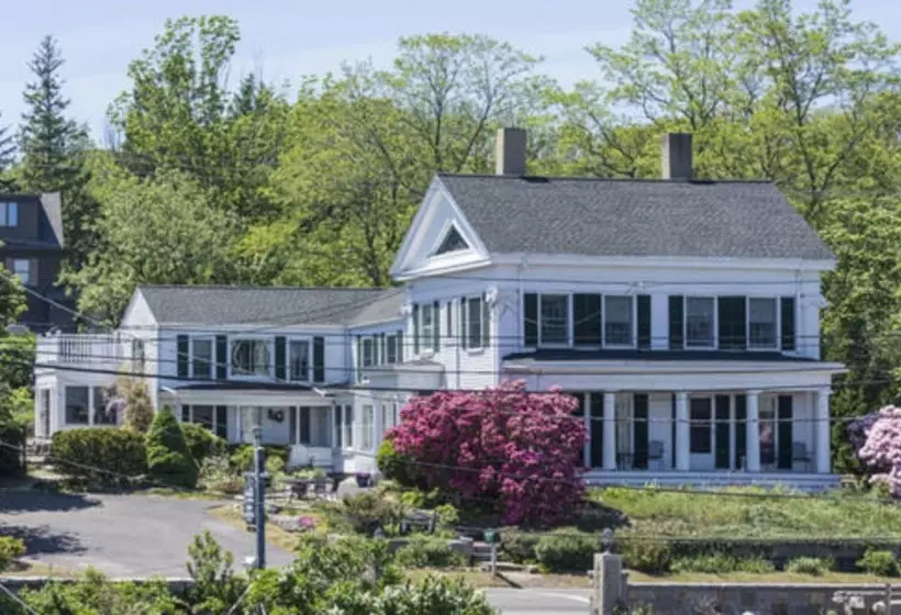 Perhehuone, Yankee Clipper Inn
