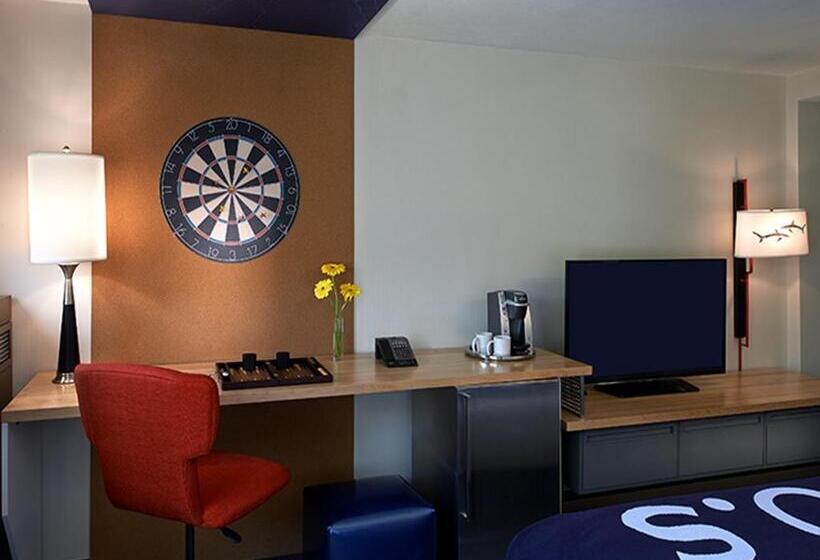 غرفة قياسية لذوى الاحتياجات الخاصة, Zephyr San Francisco