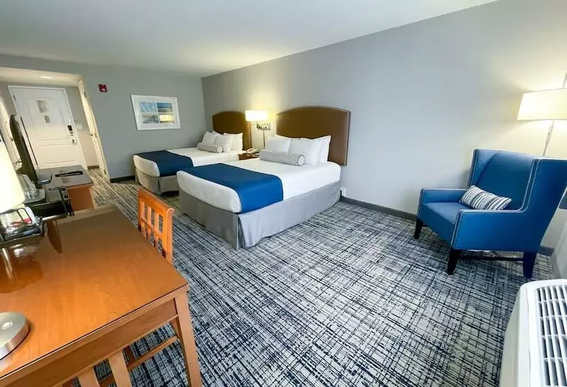 ２ダブルベッドのスタンダードルーム, Water's Edge Resort & Spa