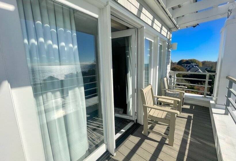 غرفه قياسيه سريرين مزدوجين, Water's Edge Resort & Spa