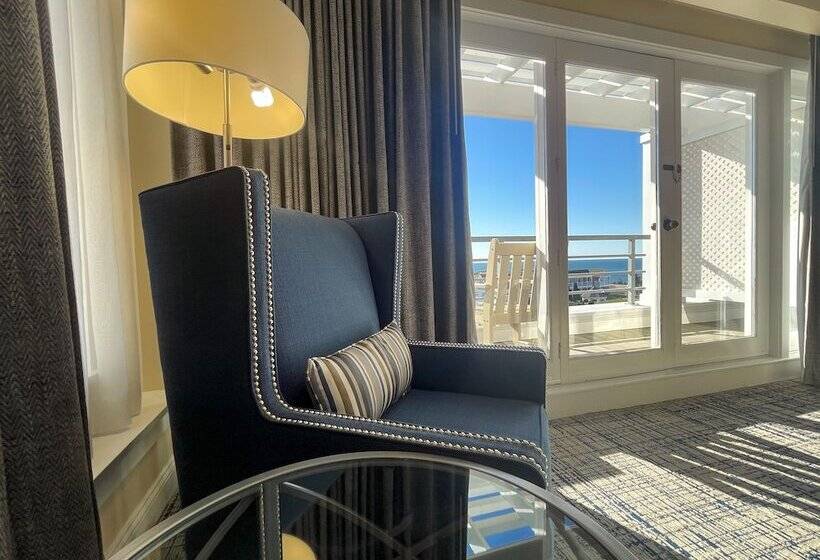 غرفه قياسيه سريرين مزدوجين, Water's Edge Resort & Spa