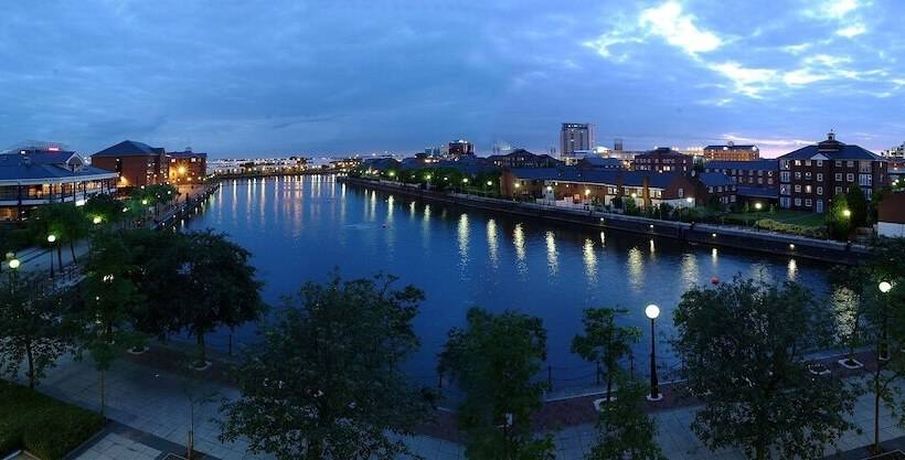 Номер Клуб, Copthorne Hotel Manchester Salford Quays