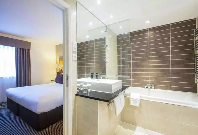 اتاق استاندارد با چشم‌انداز دریا, Hilton Imperial Dubrovnik