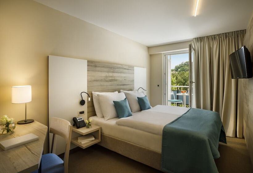 غرفة عائلية, Marina  Liburnia