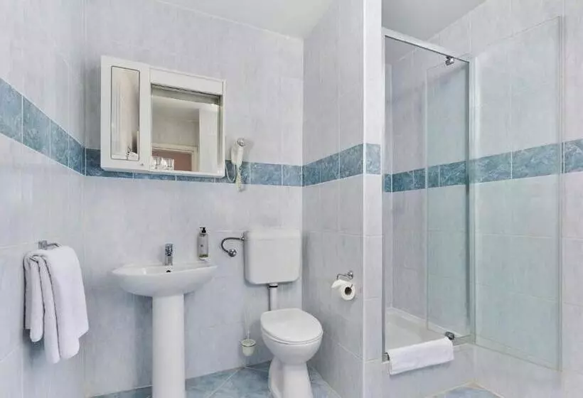 اتاق راحتی با چشم‌انداز دریا, Mediteran Hotel By Aminess